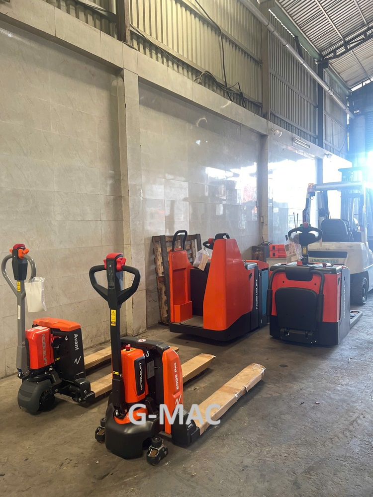 Xe-nâng-tay-điện-1500kg-Pin-Lithium.jpg (252 KB)