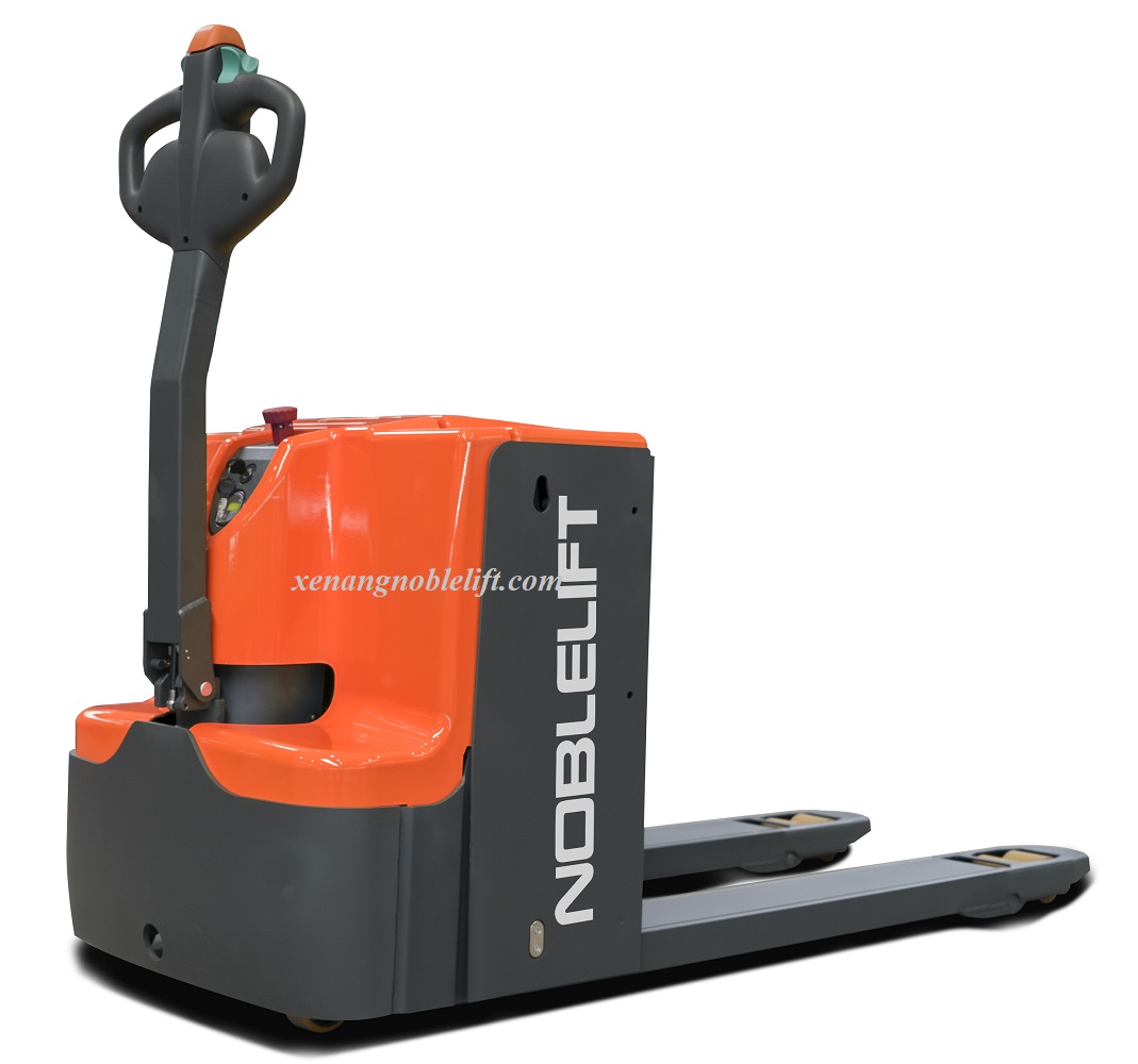 xe-nâng-điện-thấp-noblelift-1,5 tấn.jpg (98 KB)