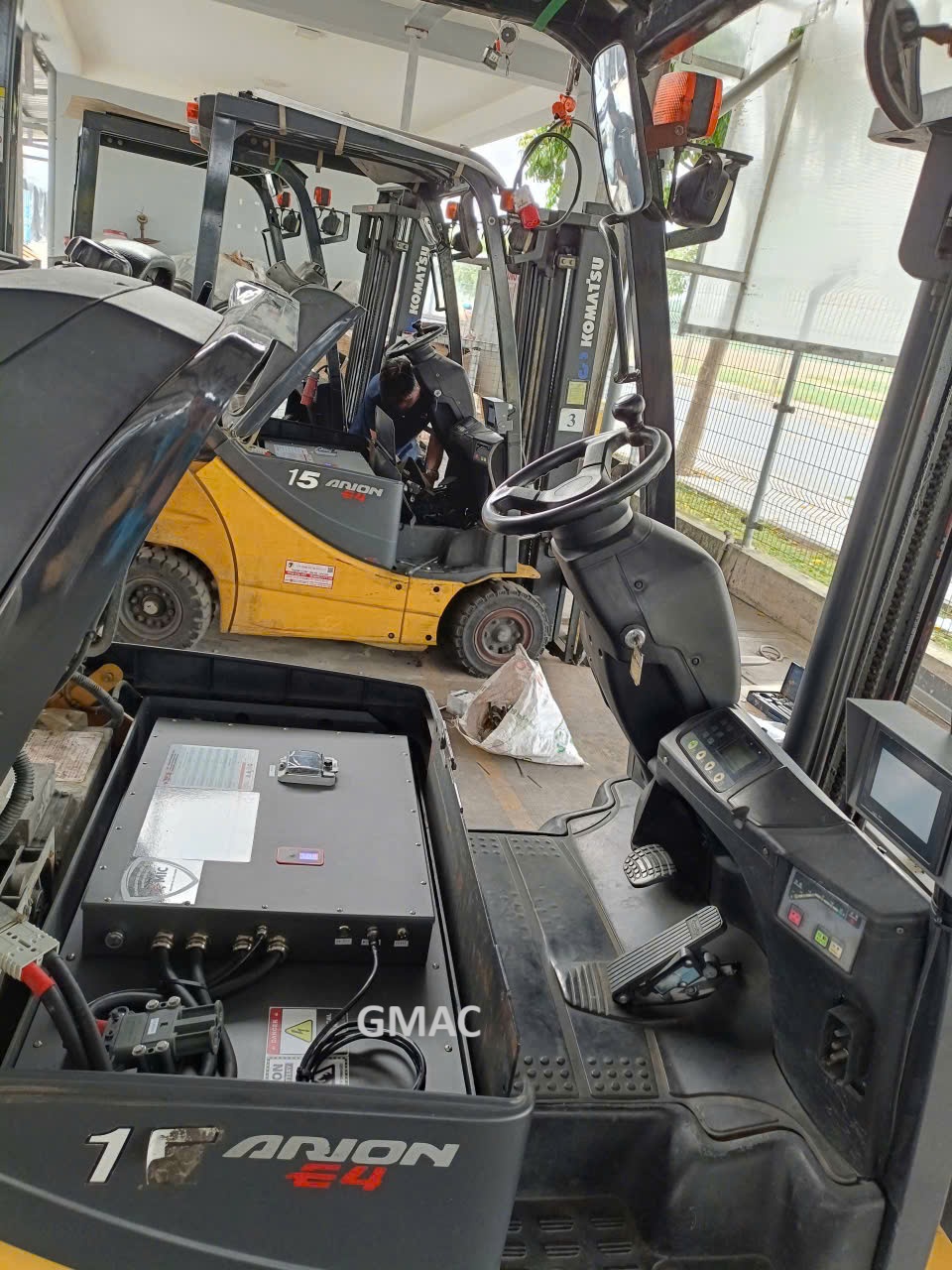 Bình điện Lithium cho xe nâng ngồi lái 