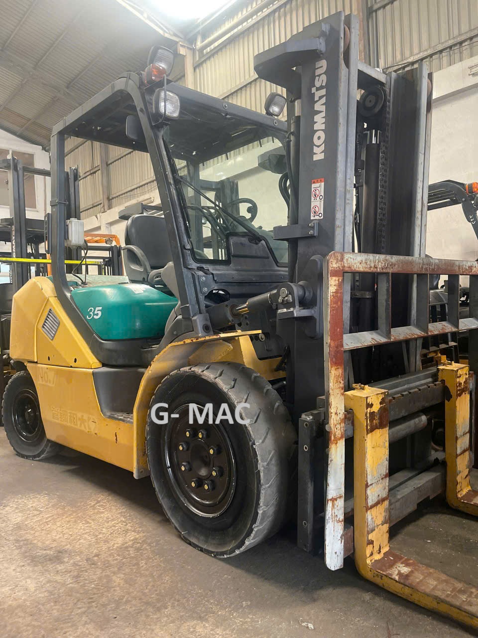 xe nâng dầu Komatsu 3500kg cũ